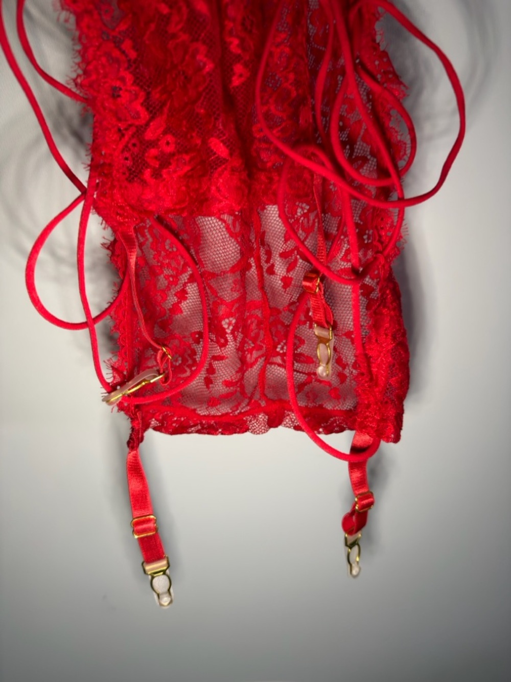 Red Lace - Picture 2 of 9